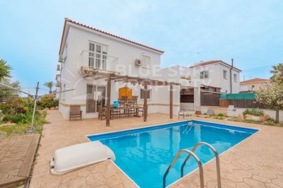 blues-003711-p-w-7fn0i87qv