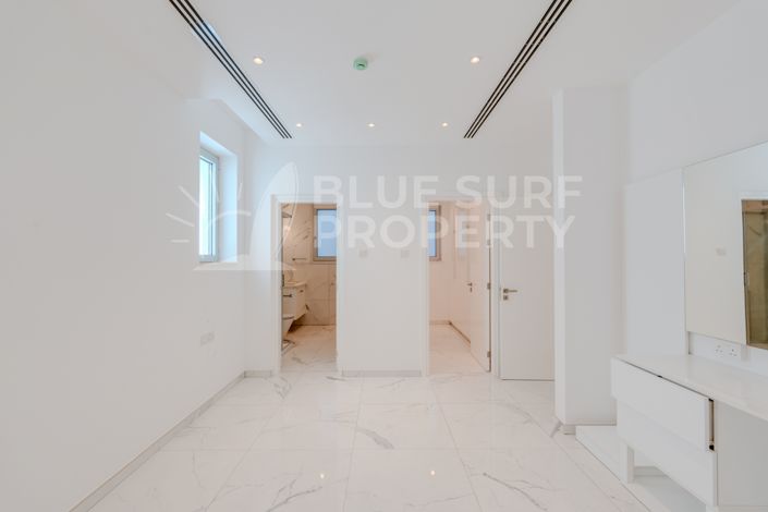 Image No.33-5 Bed Villa for sale