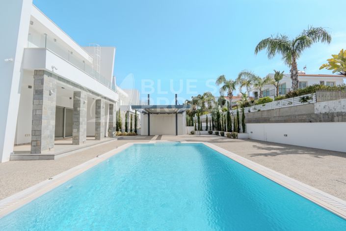 Image No.36-5 Bed Villa for sale