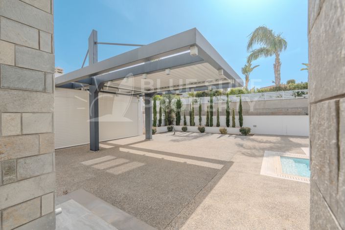 Image No.40-5 Bed Villa for sale