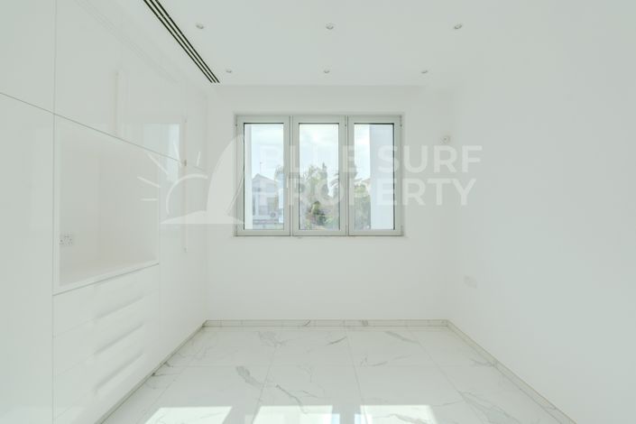 Image No.18-5 Bed Villa for sale