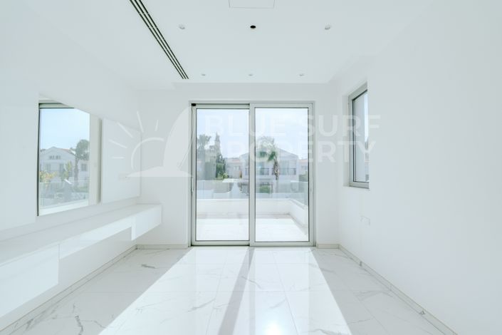 Image No.25-5 Bed Villa for sale