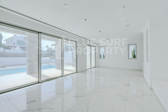 Image No.4-5 Bed Villa for sale