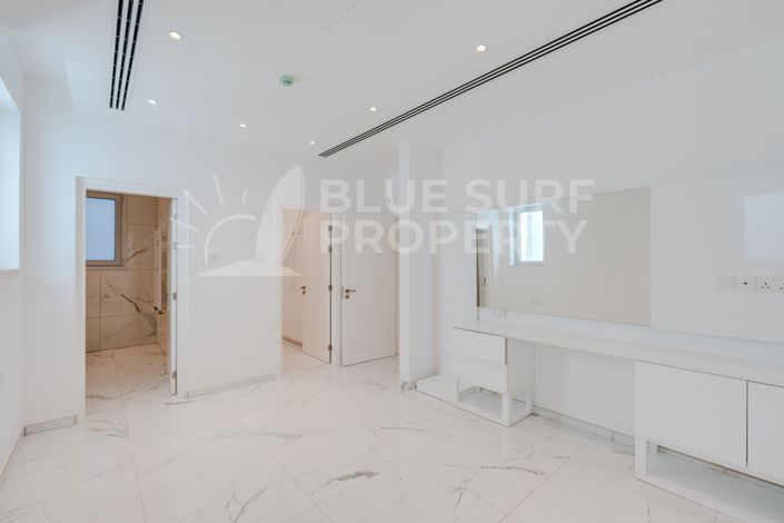 Image No.33-5 Bed Villa for sale