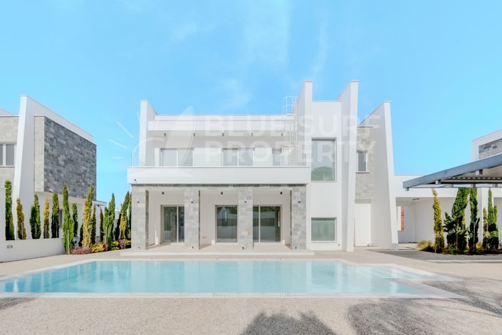 Image No.37-5 Bed Villa for sale