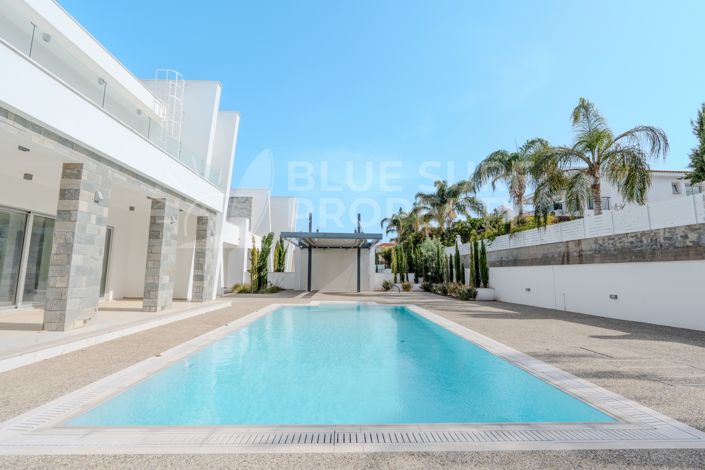 Image No.38-5 Bed Villa for sale