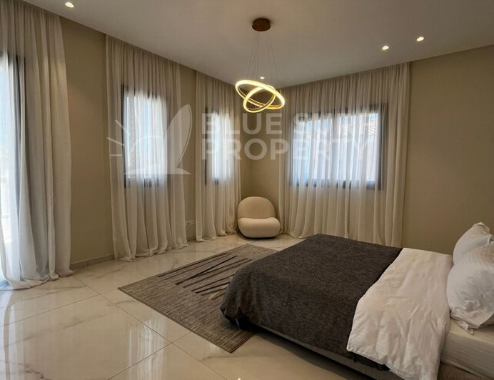 Image No.12-4 Bed Villa for sale