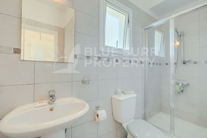 Image No.18-3 Bed Property for sale