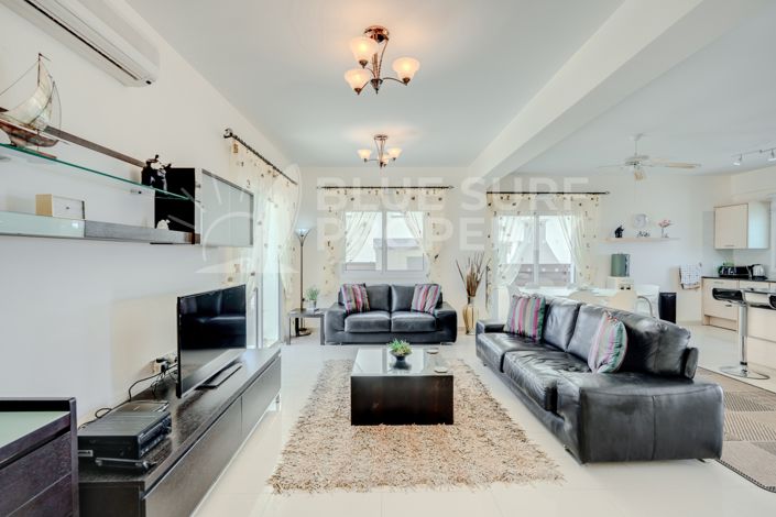 Image No.3-3 Bed Property for sale