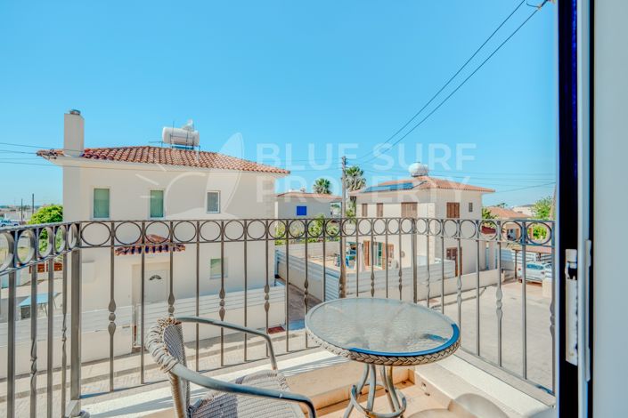 Image No.24-3 Bed Property for sale