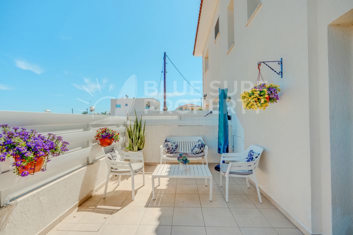 Image No.27-3 Bed Property for sale