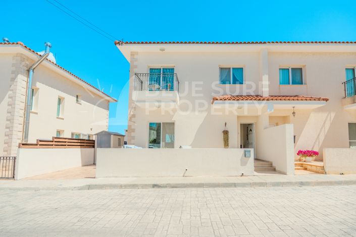 Image No.30-3 Bed Property for sale