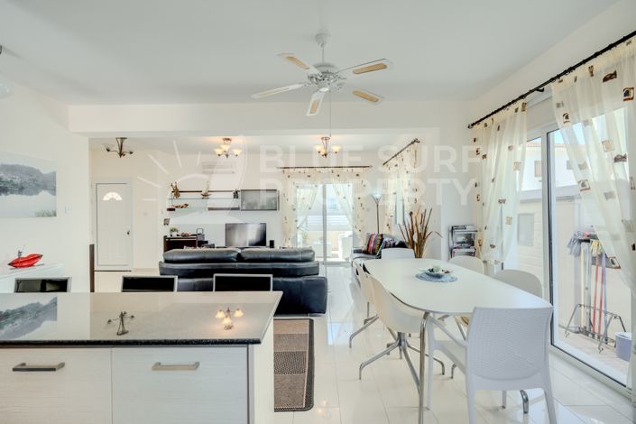 Image No.7-3 Bed Property for sale