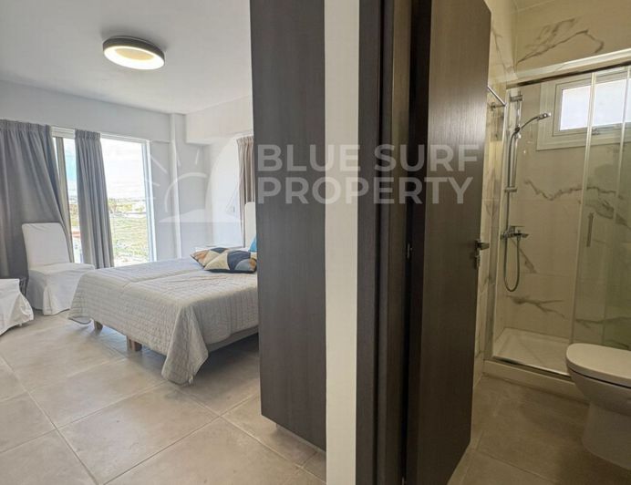 Image No.10-3 Bed Townhouse for sale