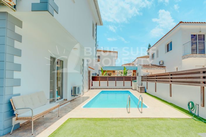 Image No.21-3 Bed Villa for sale