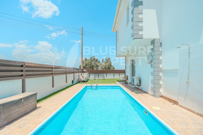 Image No.22-3 Bed Villa for sale