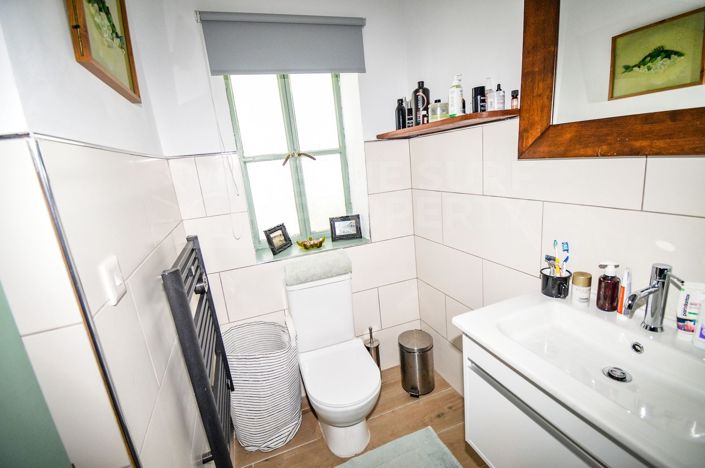 Image No.9-2 Bed Bungalow for sale