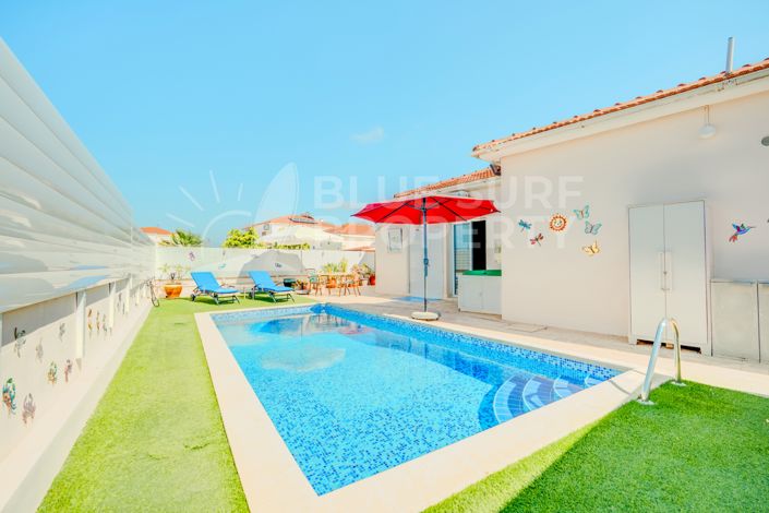 Image No.20-2 Bed Bungalow for sale