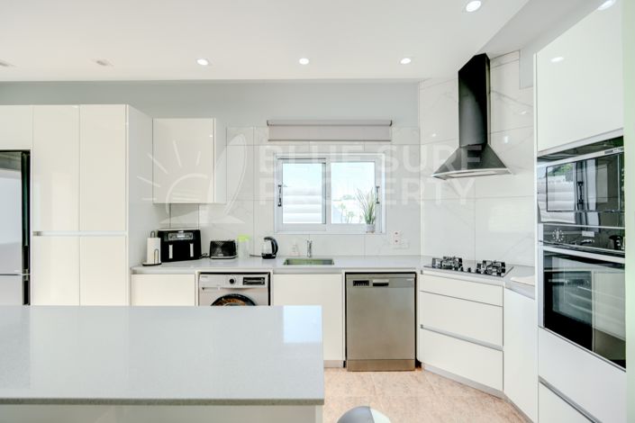 Image No.9-2 Bed Bungalow for sale