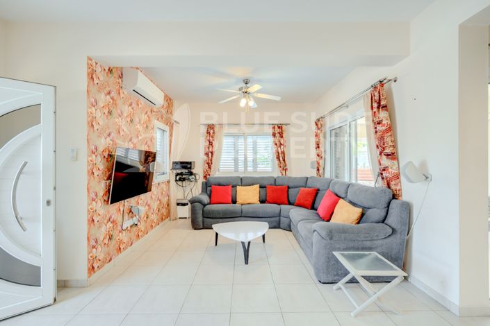 Image No.4-4 Bed Villa for sale