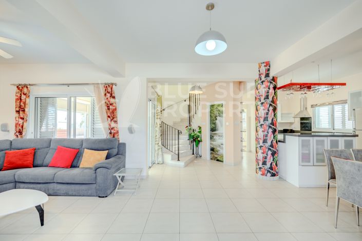 Image No.6-4 Bed Villa for sale