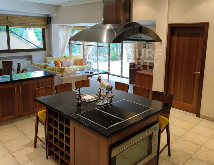 Image No.6-4 Bed Villa for sale