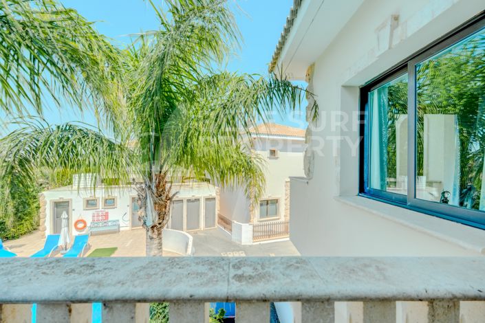 Image No.20-2 Bed Apartment for sale
