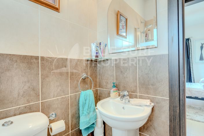 Image No.23-2 Bed Apartment for sale