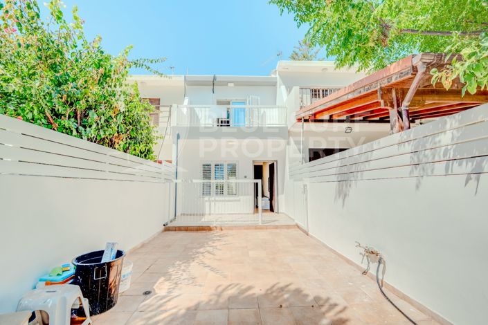 Image No.28-2 Bed Townhouse for sale