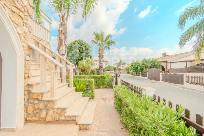 Image No.31-3 Bed Villa for sale