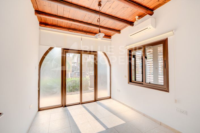 Image No.10-3 Bed Villa for sale