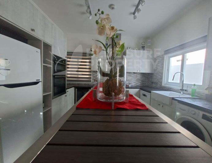 Image No.12-2 Bed Bungalow for sale