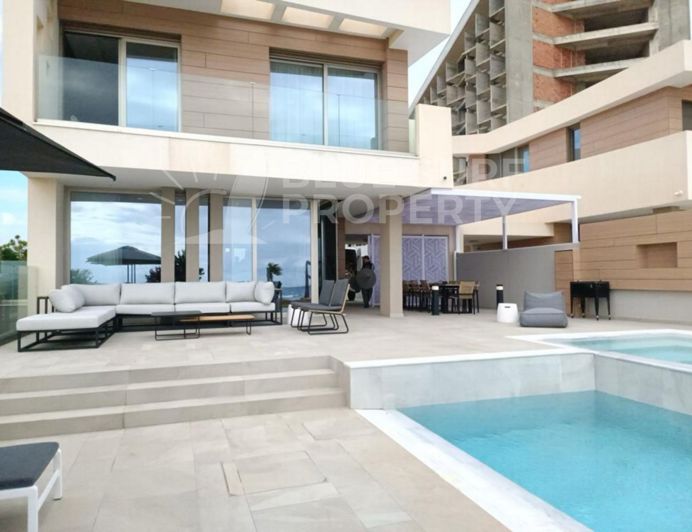 Image No.2-4 Bed Villa for sale