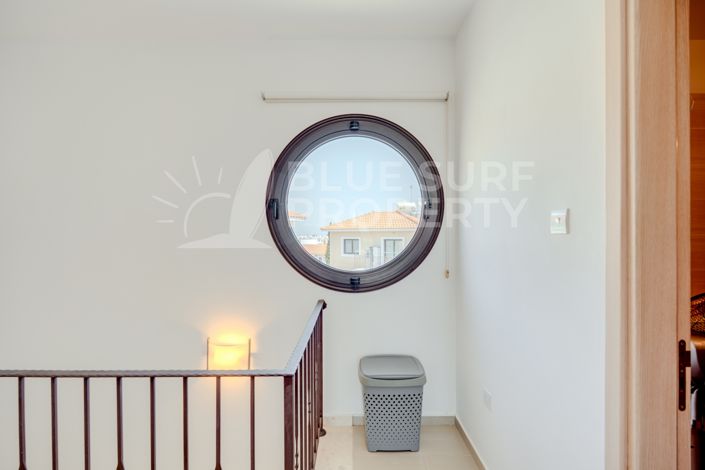 Image No.23-3 Bed Townhouse for sale
