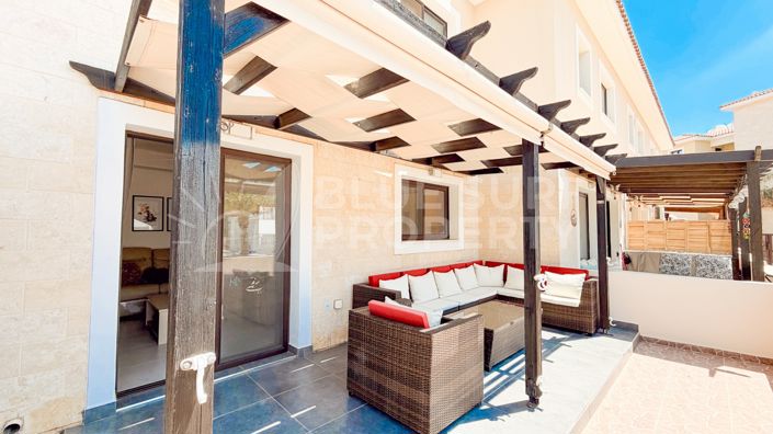 Image No.30-3 Bed Townhouse for sale