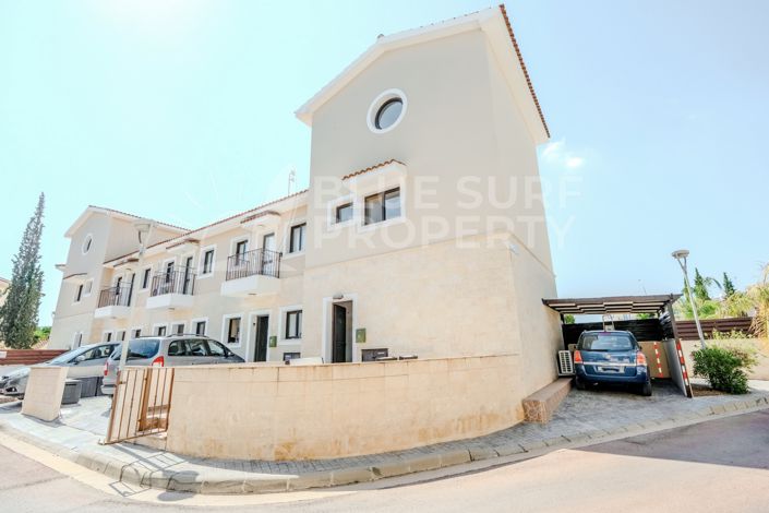 Image No.33-3 Bed Townhouse for sale