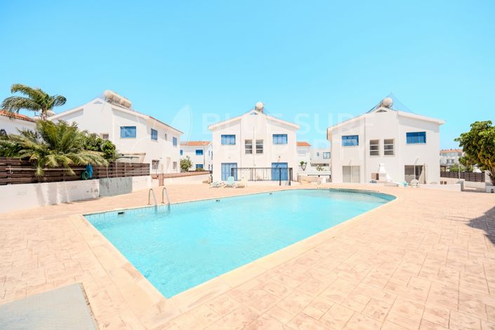 Image No.3-2 Bed Property for sale
