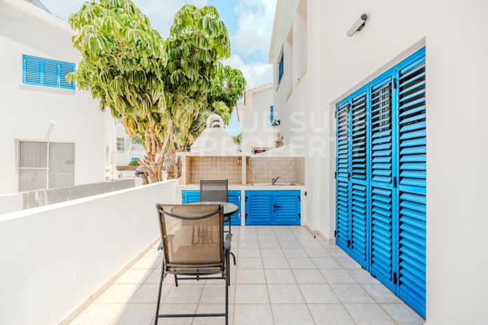Image No.22-2 Bed Property for sale