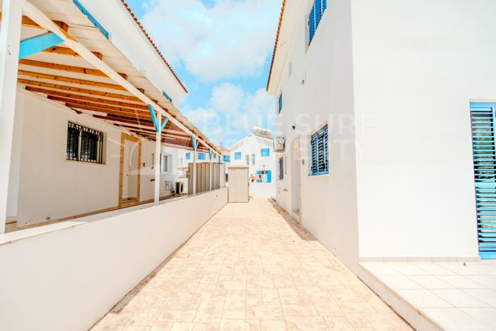 Image No.26-2 Bed Property for sale