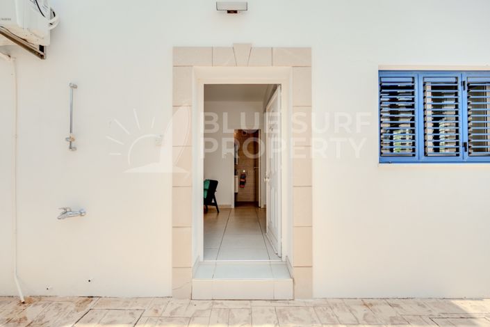 Image No.27-2 Bed Property for sale
