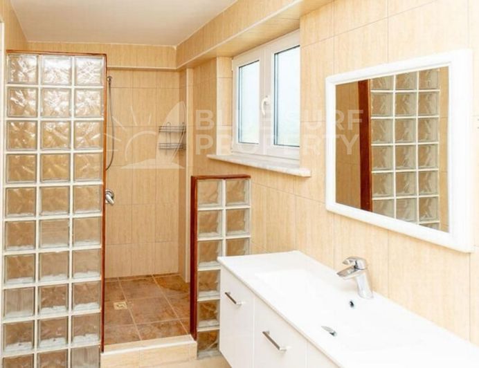 Image No.10-4 Bed Villa for sale