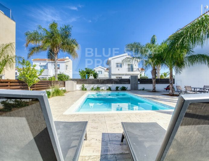 Image No.19-3 Bed Villa for sale