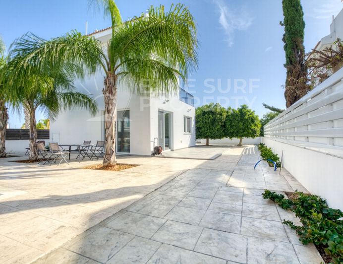 Image No.22-3 Bed Villa for sale