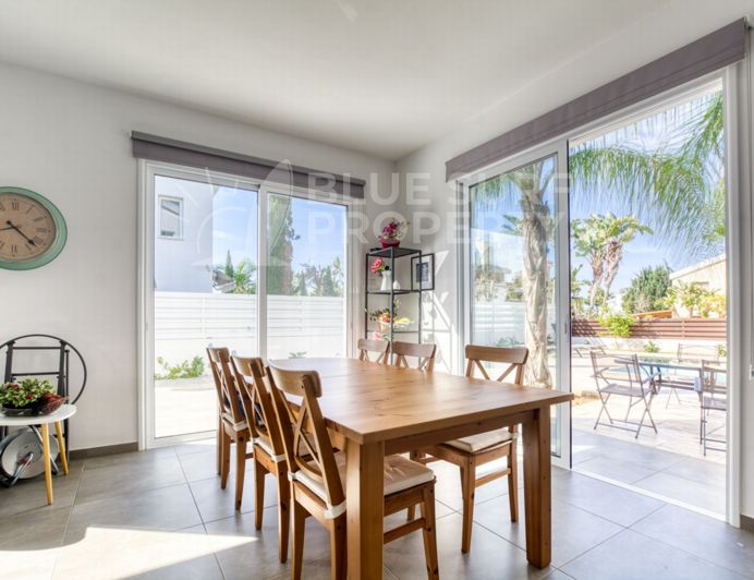 Image No.5-3 Bed Villa for sale
