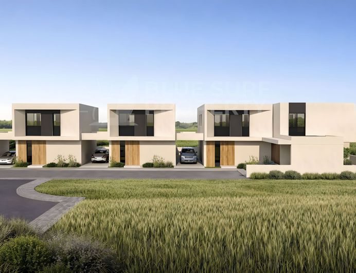 Image No.3-3 Bed Property for sale