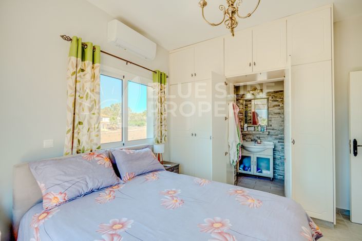 Image No.17-3 Bed Villa for sale