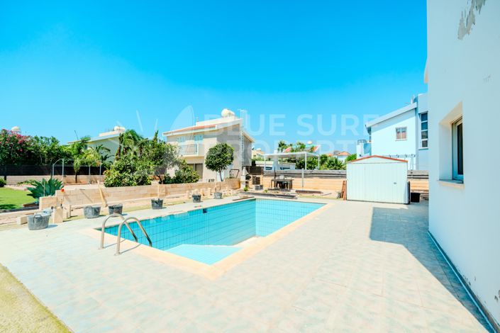 Image No.24-3 Bed Villa for sale
