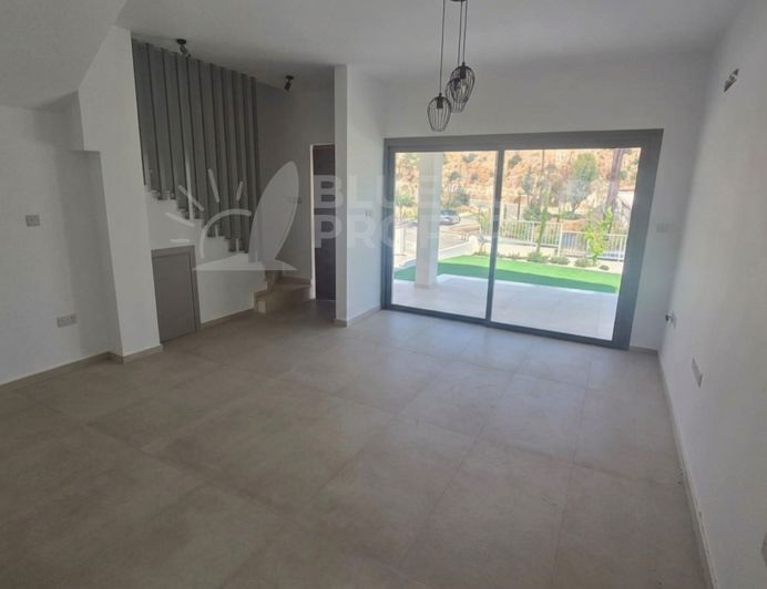 Image No.6-3 Bed Villa for sale