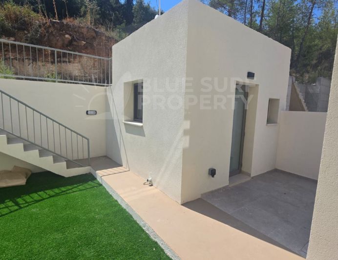 Image No.9-3 Bed Villa for sale