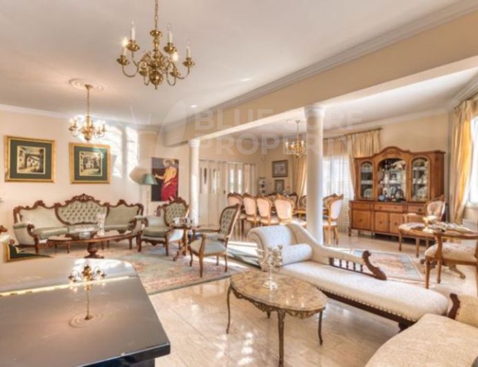 Image No.4-7 Bed Villa for sale